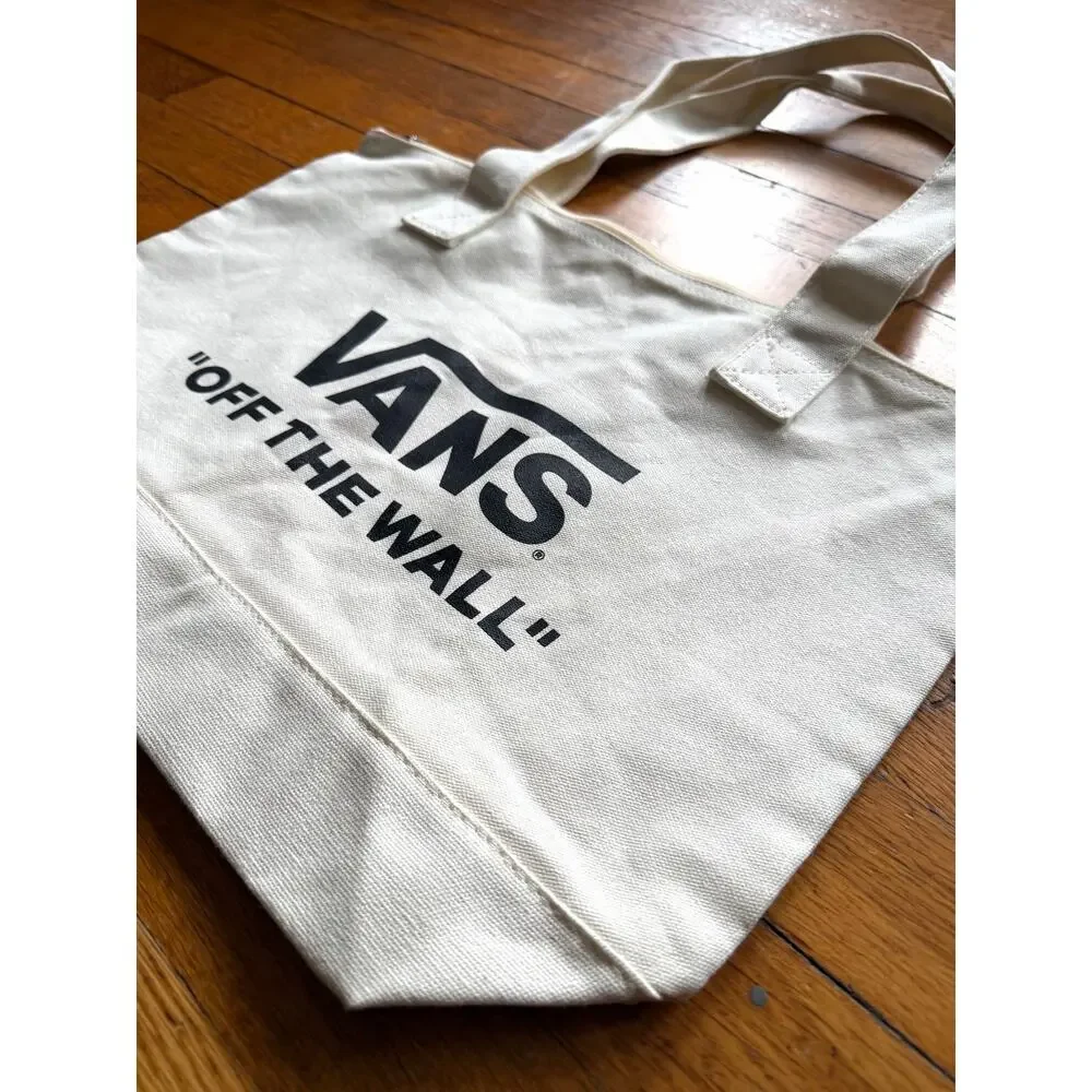 VANS ‘Off The Wall’ Zippered Canvas Tote (NWOT)